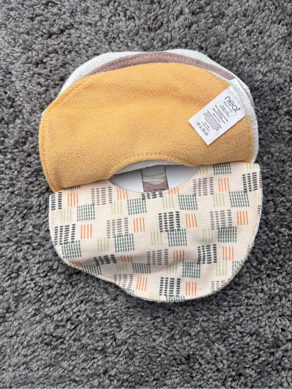 Neat Solutions Newborn/0-3 Bibs (5 Pack) NWT